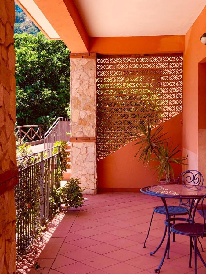 Il Giardino Delle Zagare Vila Calatabiano Exterior foto