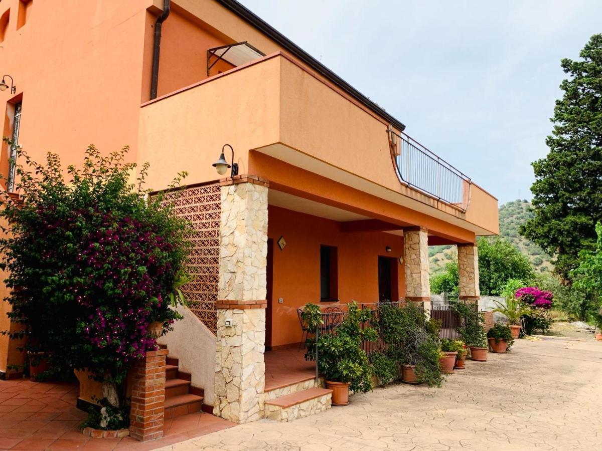 Il Giardino Delle Zagare Vila Calatabiano Exterior foto