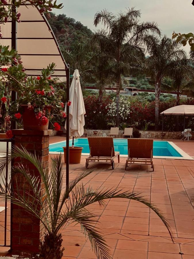 Il Giardino Delle Zagare Vila Calatabiano Exterior foto