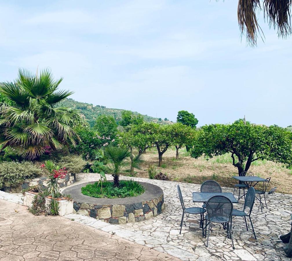 Il Giardino Delle Zagare Vila Calatabiano Exterior foto